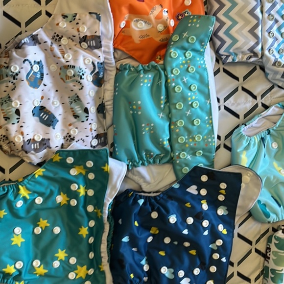 NEW Reusable diapers - Picture 3 of 4